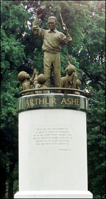 MONUMENT
